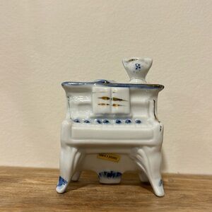 Piano Figurine $10 add on